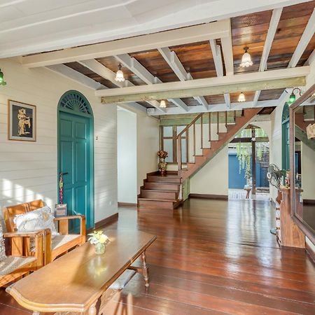 Priya Boutique House Bed & Breakfast Bangkok Exterior photo
