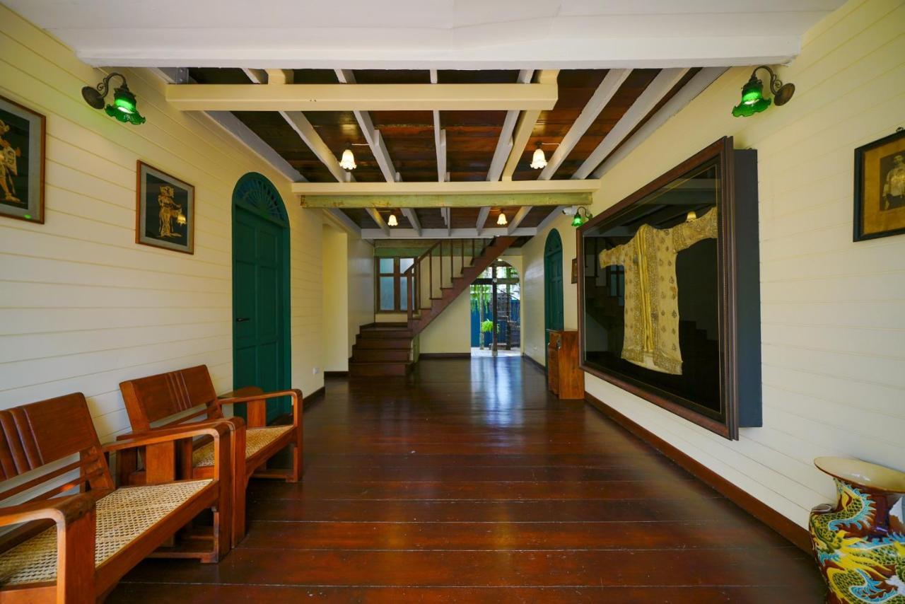 Priya Boutique House Bed & Breakfast Bangkok Exterior photo