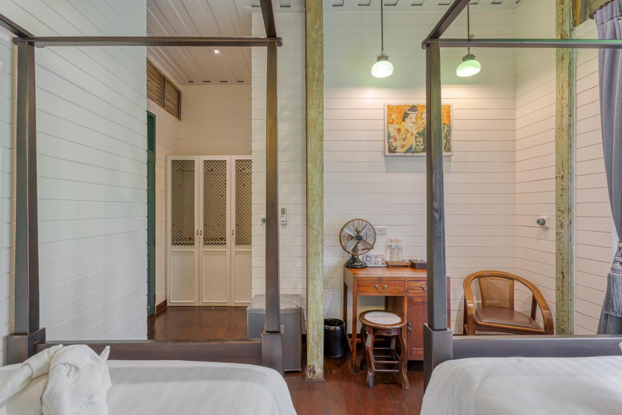 Priya Boutique House Bed & Breakfast Bangkok Exterior photo