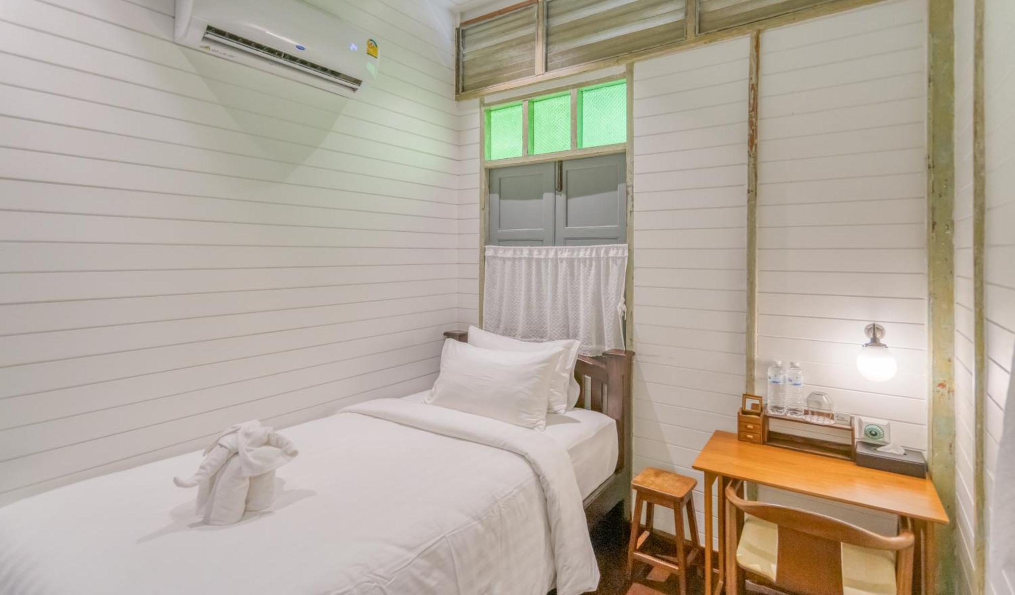 Priya Boutique House Bed & Breakfast Bangkok Room photo